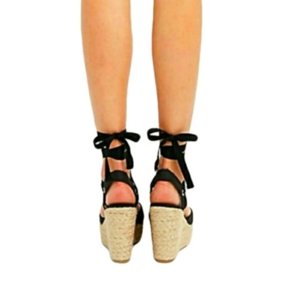 🌟1 SZ 6 LEFT. BLACK LACE-UP ESPADRILLES - Picture 3 of 6